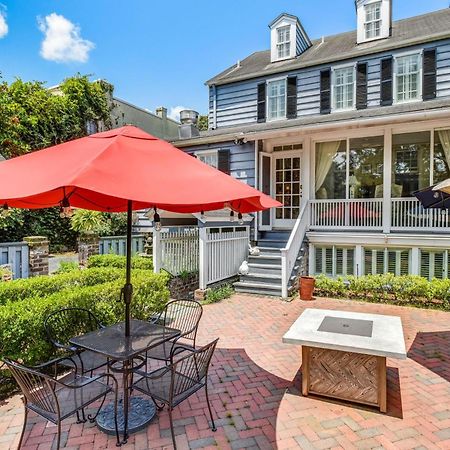 Spanish Moss Inn Savannah Exterior photo