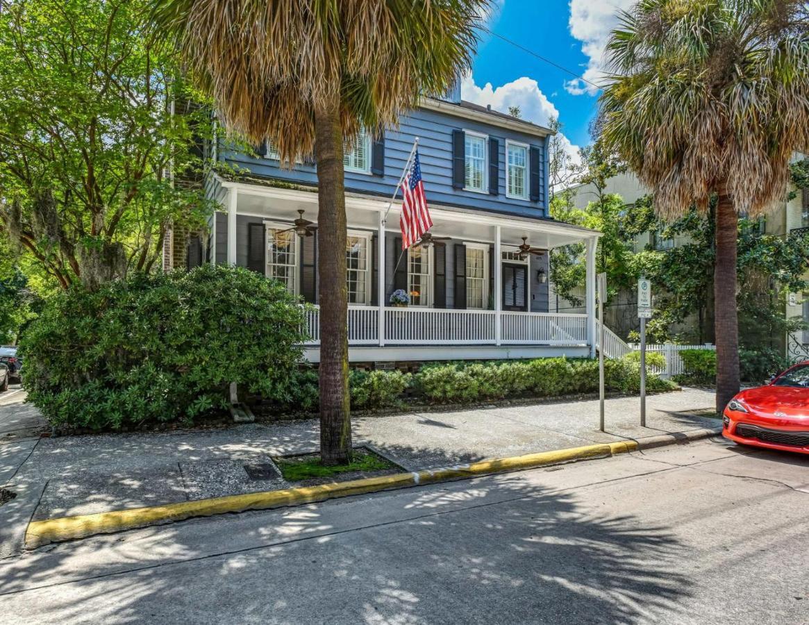 Spanish Moss Inn Savannah Exterior photo